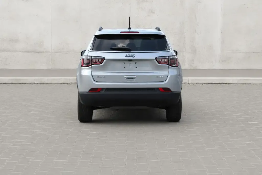 Jeep Compass 2026 photo 5