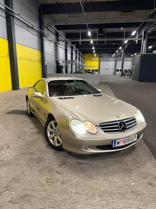 Mercedes-Benz Sl-Class 2002 photo 3