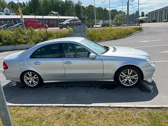 Mercedes-Benz E200 2006 photo 4