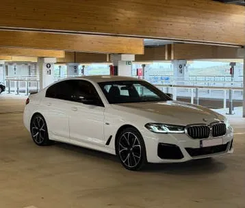 BMW 545E