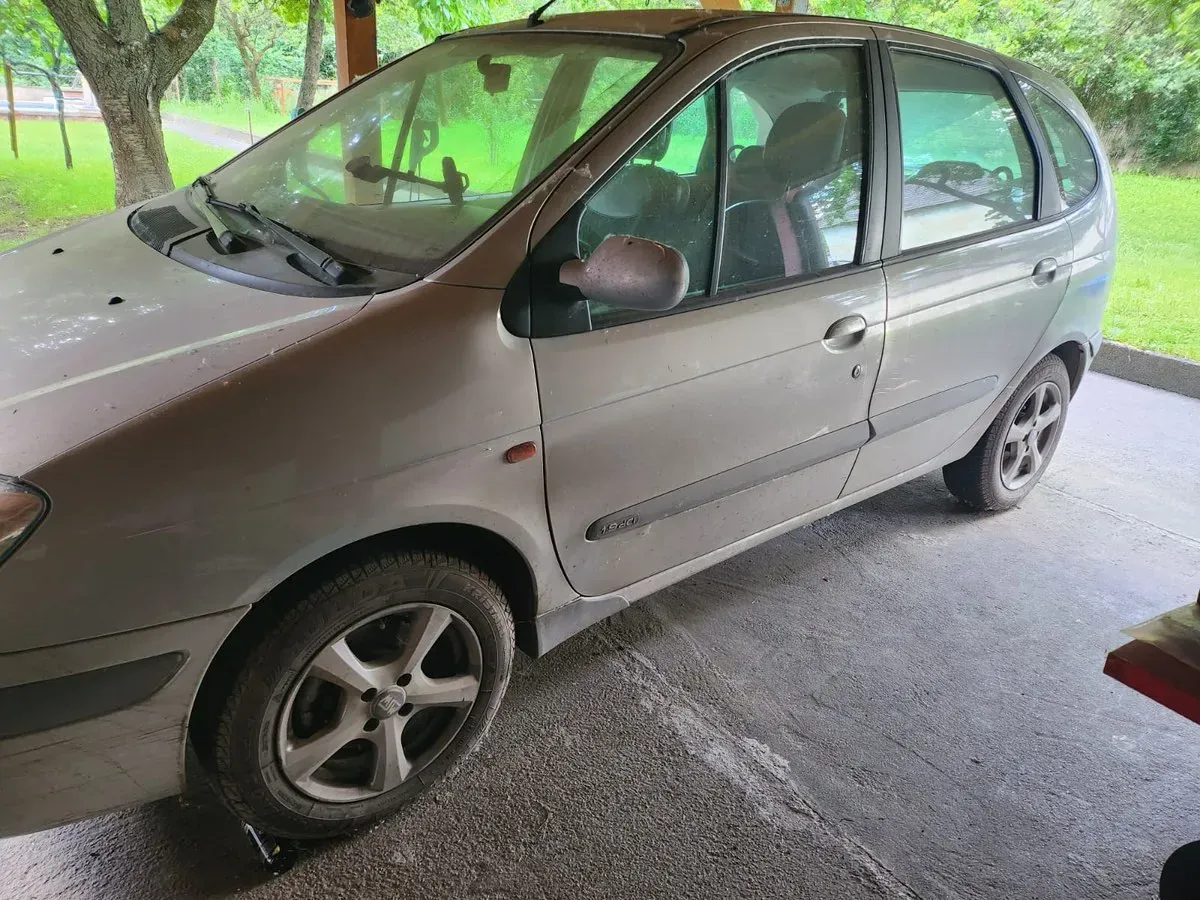 Renault Scenic 2001 photo 2