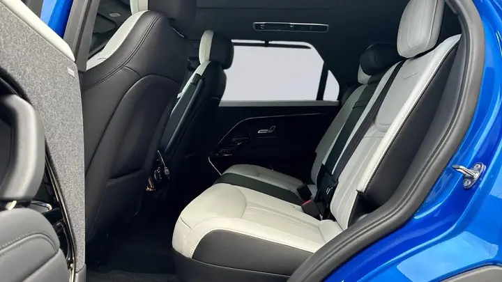 Land Rover Range Rover Sport 2025 photo 4