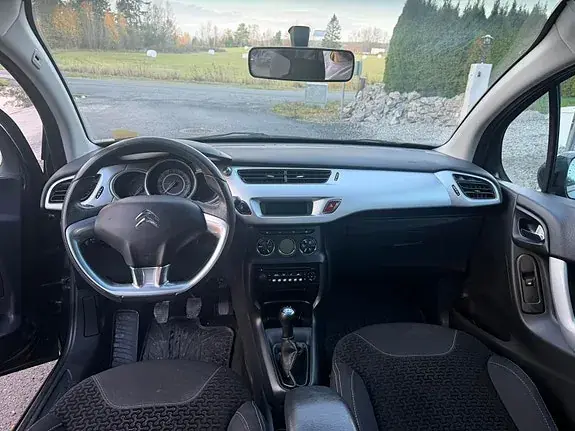 Citroen C3 2010 photo 2