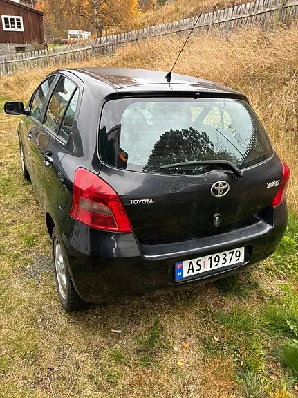 Toyota Yaris 2007 photo 4