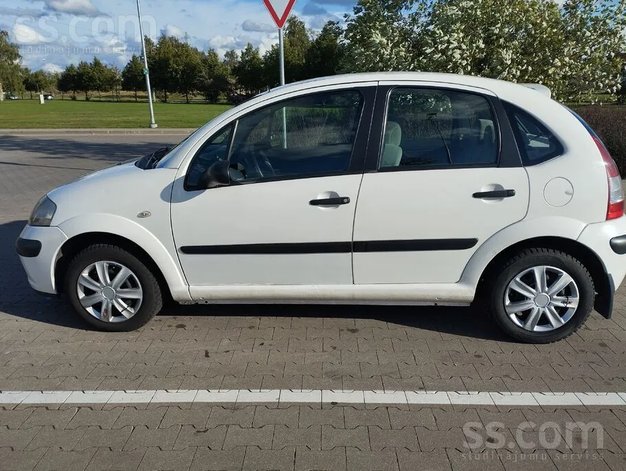 Citroen C3 2009 photo 3
