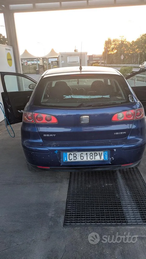 Seat Ibiza 2003 photo 3