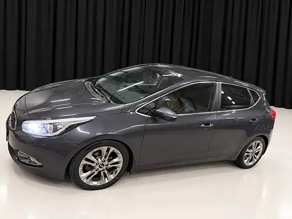 Kia Ceed 2013 photo 2