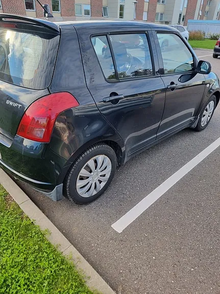 Suzuki Swift 2006 photo 3