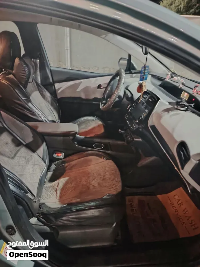 Toyota Prius 2022 photo 4