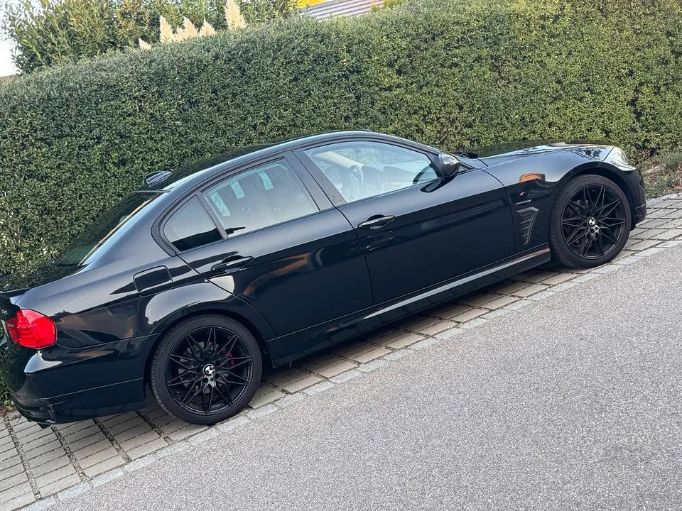 BMW 318I