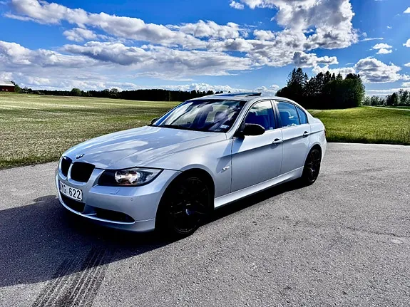 BMW 325I 2005 photo 2