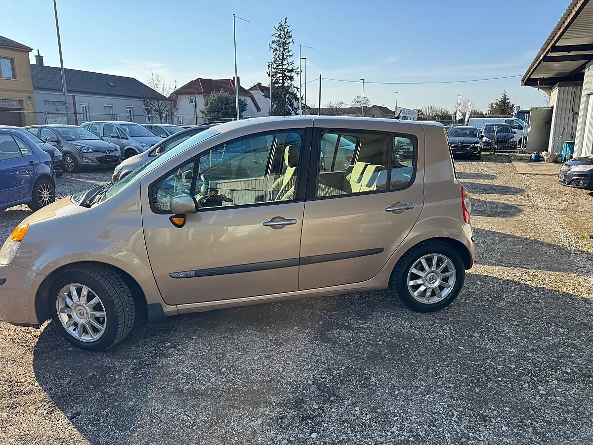 Renault Modus 2004 photo 3