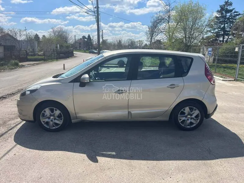 Renault Scenic 2012 photo 5