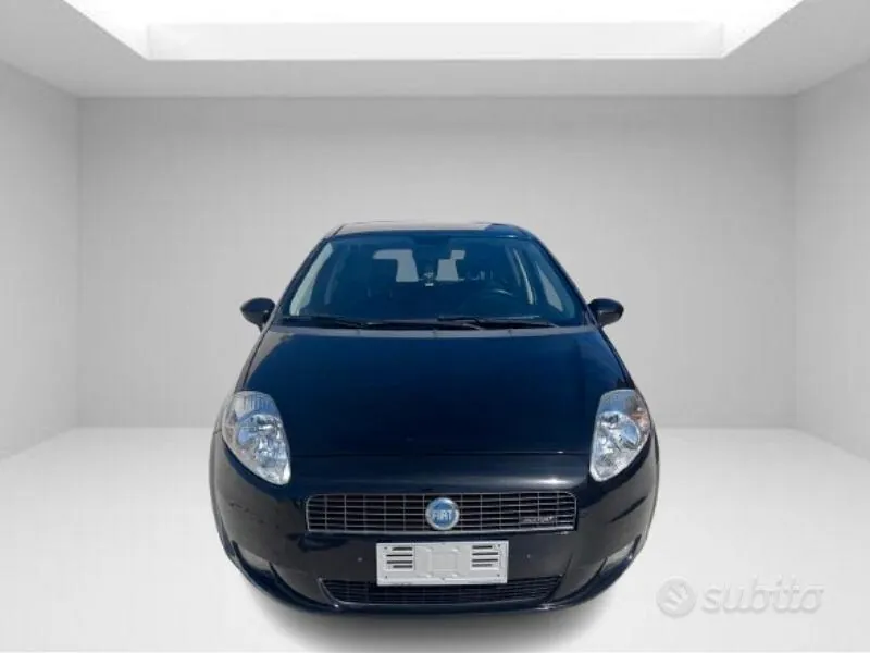 Fiat Grande Punto 2007 photo 2