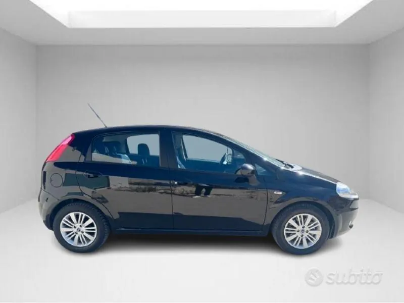 Fiat Grande Punto 2007 photo 5