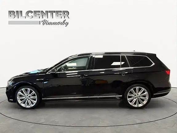 Volkswagen Passat 2021 photo 3
