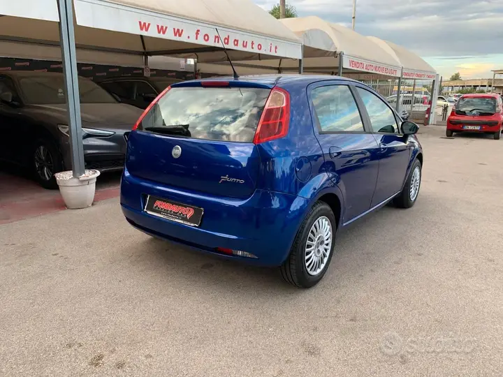 Fiat Grande Punto 2006 photo 4