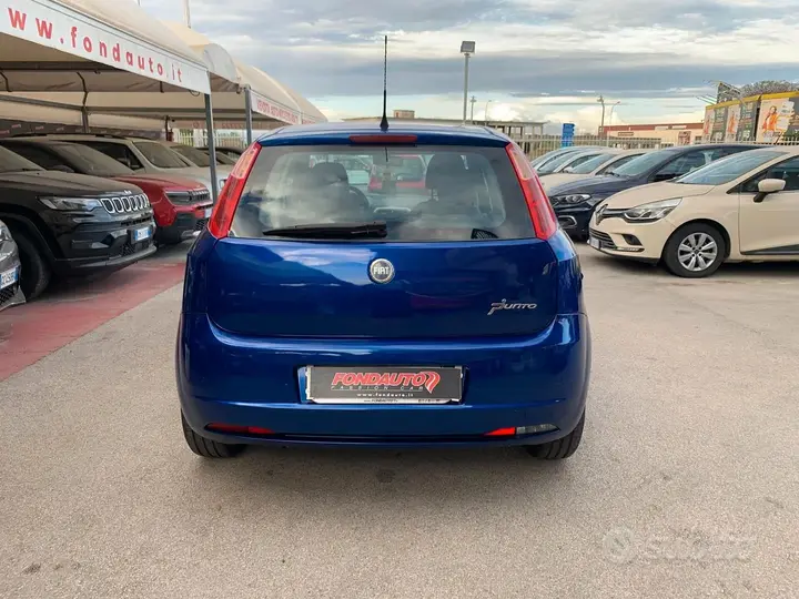 Fiat Grande Punto 2006 photo 3