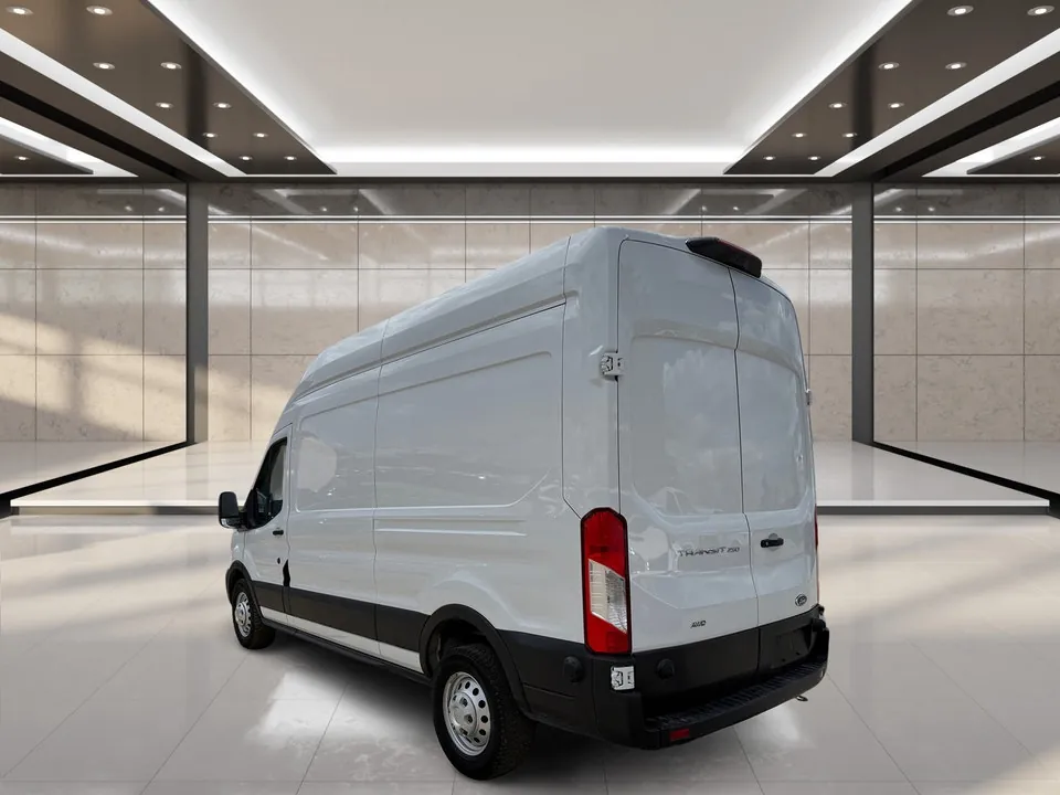 Ford Transit 2025 photo 5