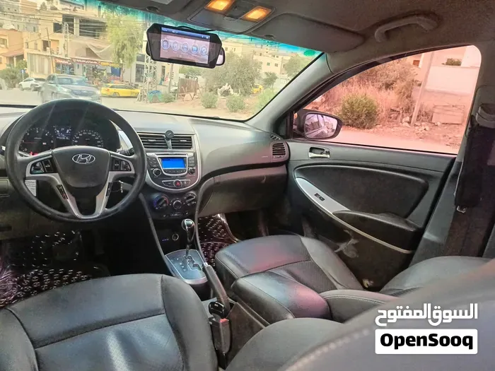 Hyundai Accent 2014 photo 4
