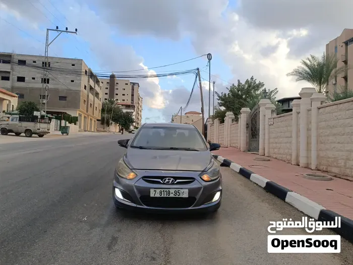 Hyundai Accent 2014 photo 2