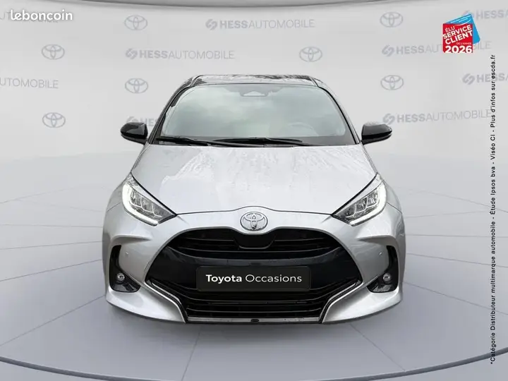 Toyota Yaris 2024 photo 2