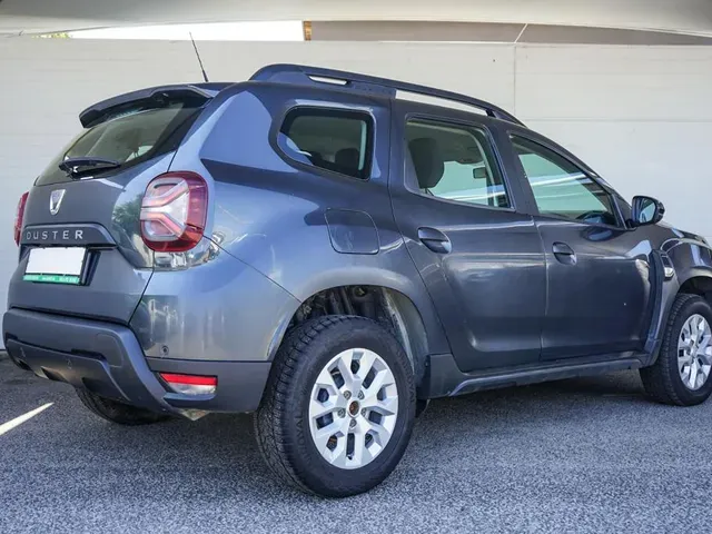Dacia Duster 2023 photo 4