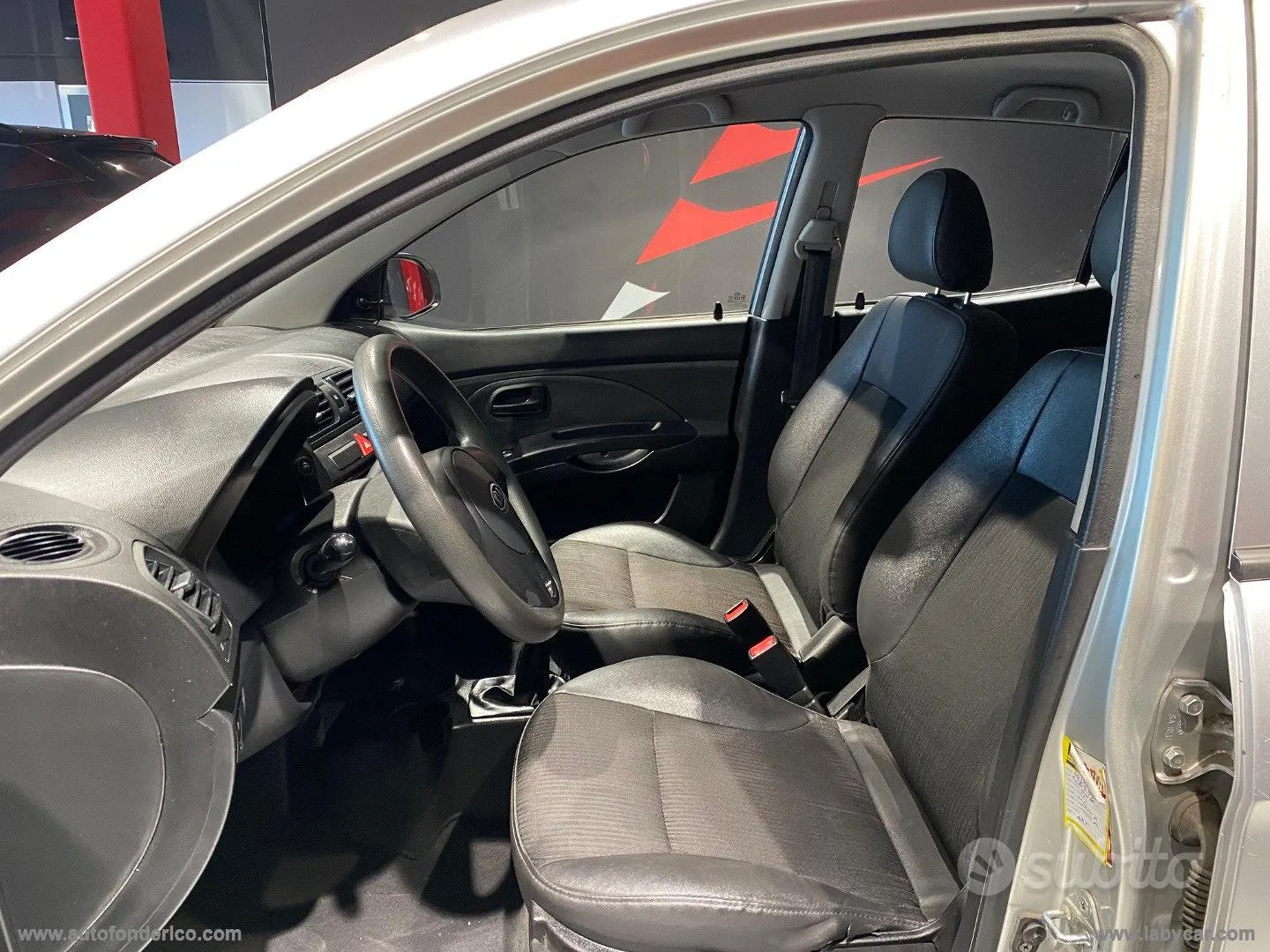 Kia Picanto 2011 photo 3