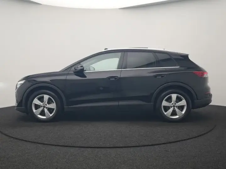 Audi Q4 E-Tron 2023 photo 2