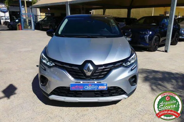 Renault Captur 2022 photo 2