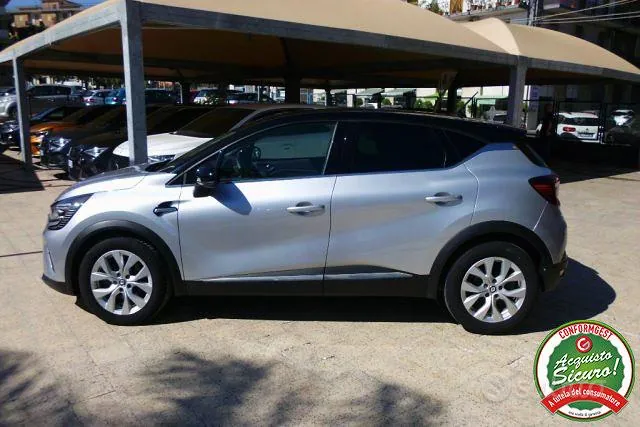 Renault Captur 2022 photo 4