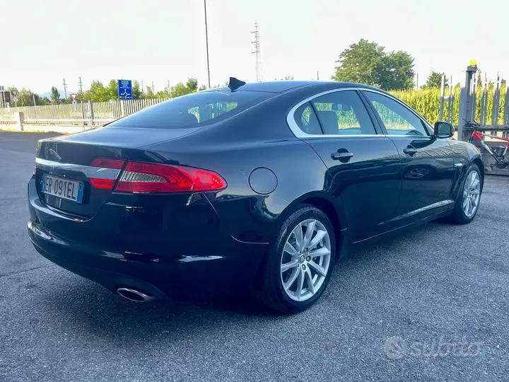 Jaguar Xf 2013 photo 5