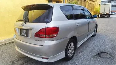 Toyota Ipsum