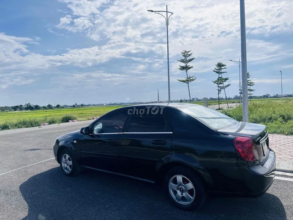 Chevrolet Lacetti 2010 photo 3