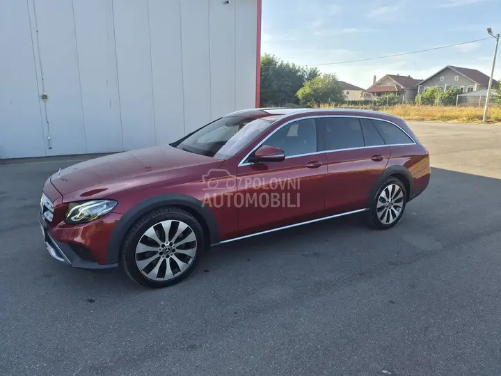 Mercedes-Benz E 220