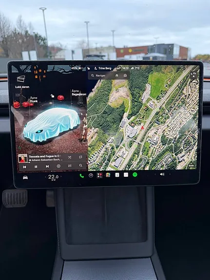 Tesla Model 3 2024 photo 3
