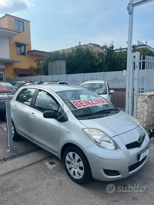 Toyota Yaris 2009 photo 3
