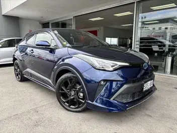 Toyota C-Hr 2020 photo 2