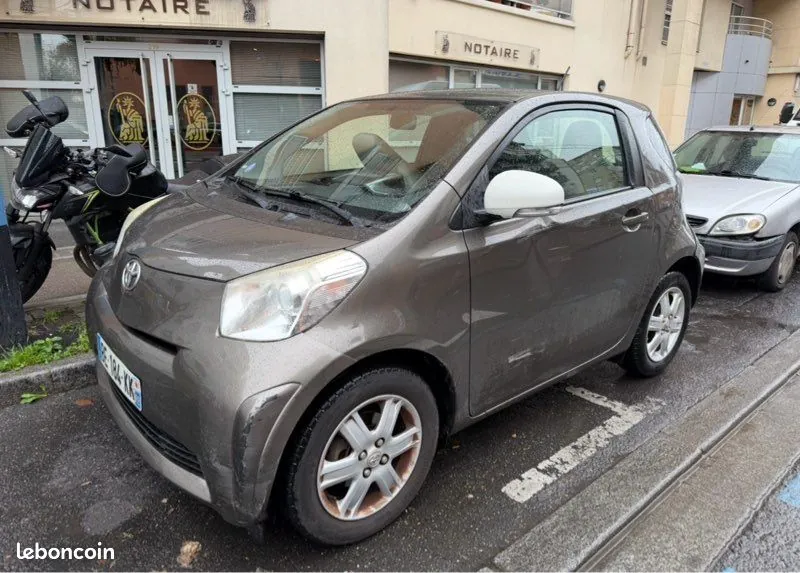 Toyota Iq