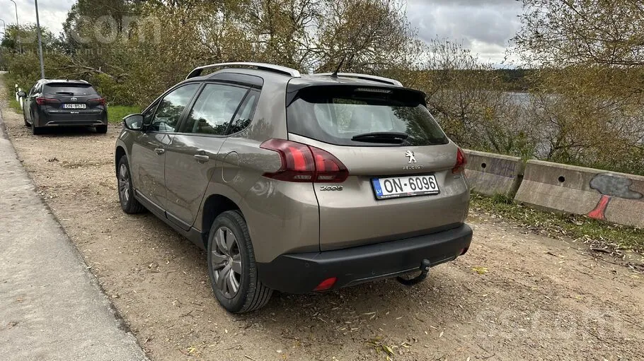 Peugeot 2008 2017 photo 3