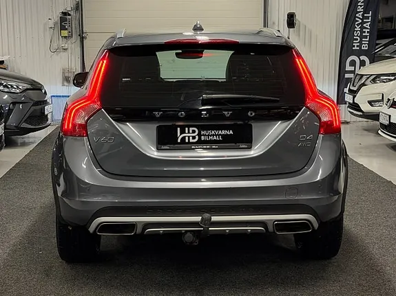Volvo V60 Cross Country 2017 photo 5