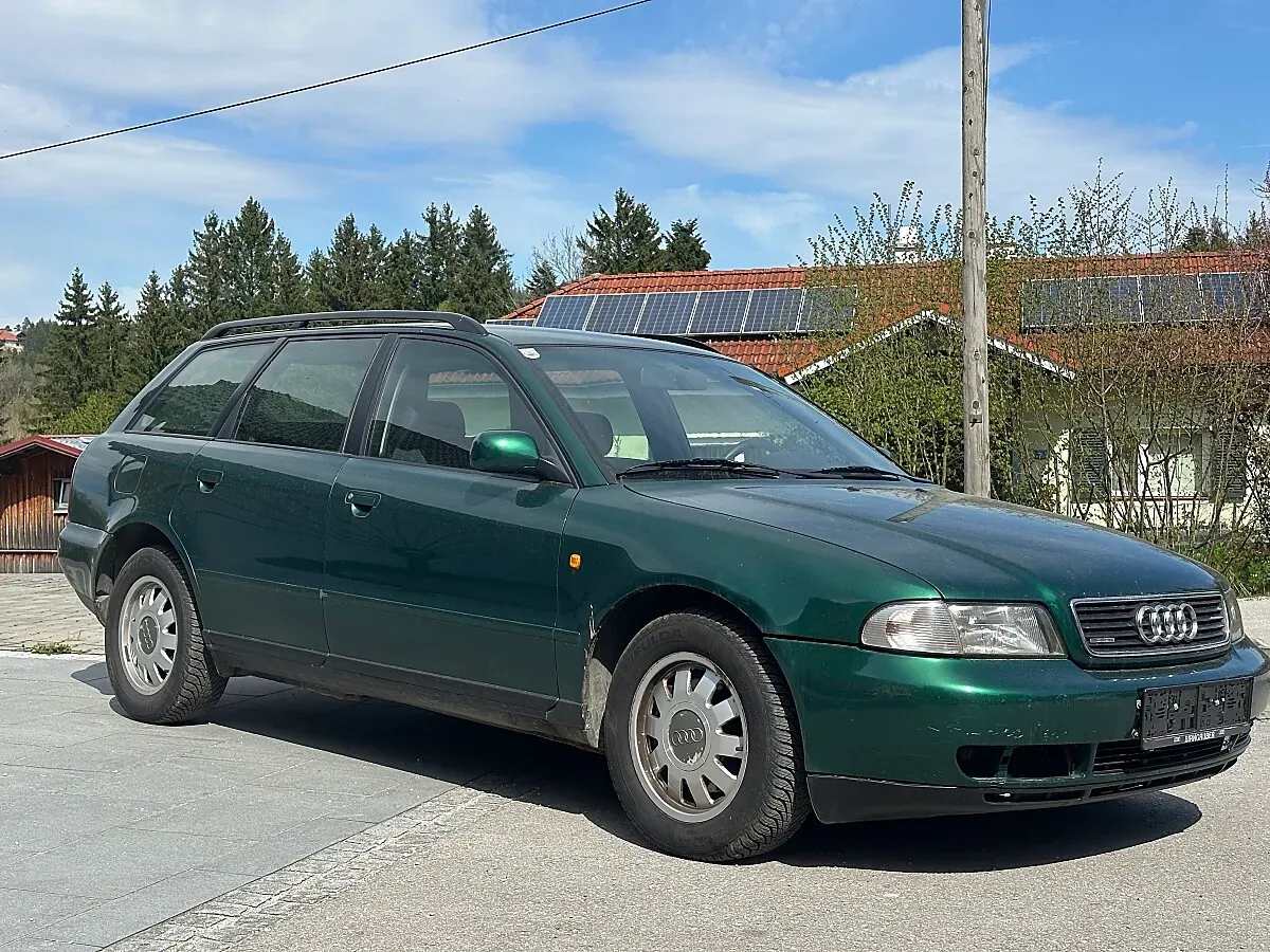 Audi A4 1996 photo 3