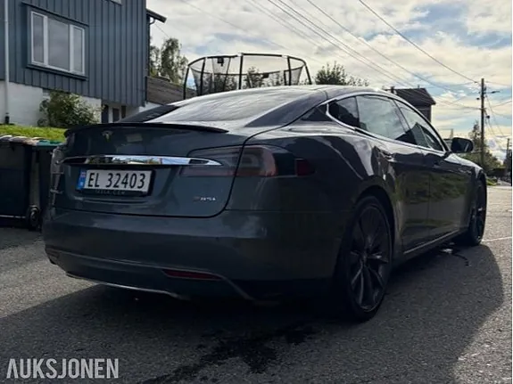 Tesla Model S 2014 photo 5