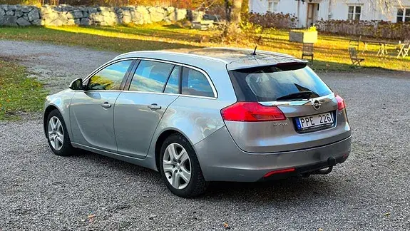 Opel Insignia 2011 photo 4