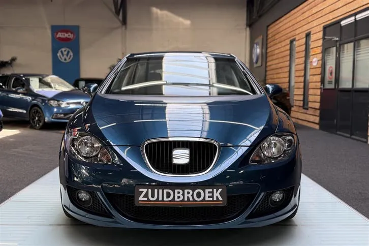 Seat Leon 2006 photo 2