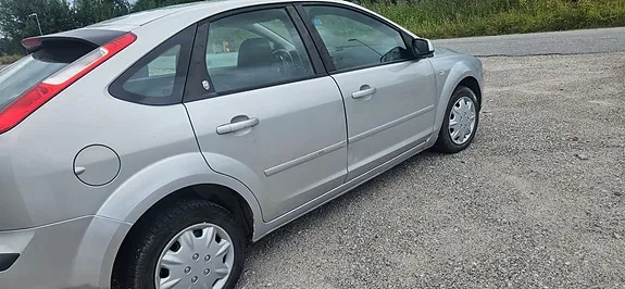 Ford Focus 2008 photo 3