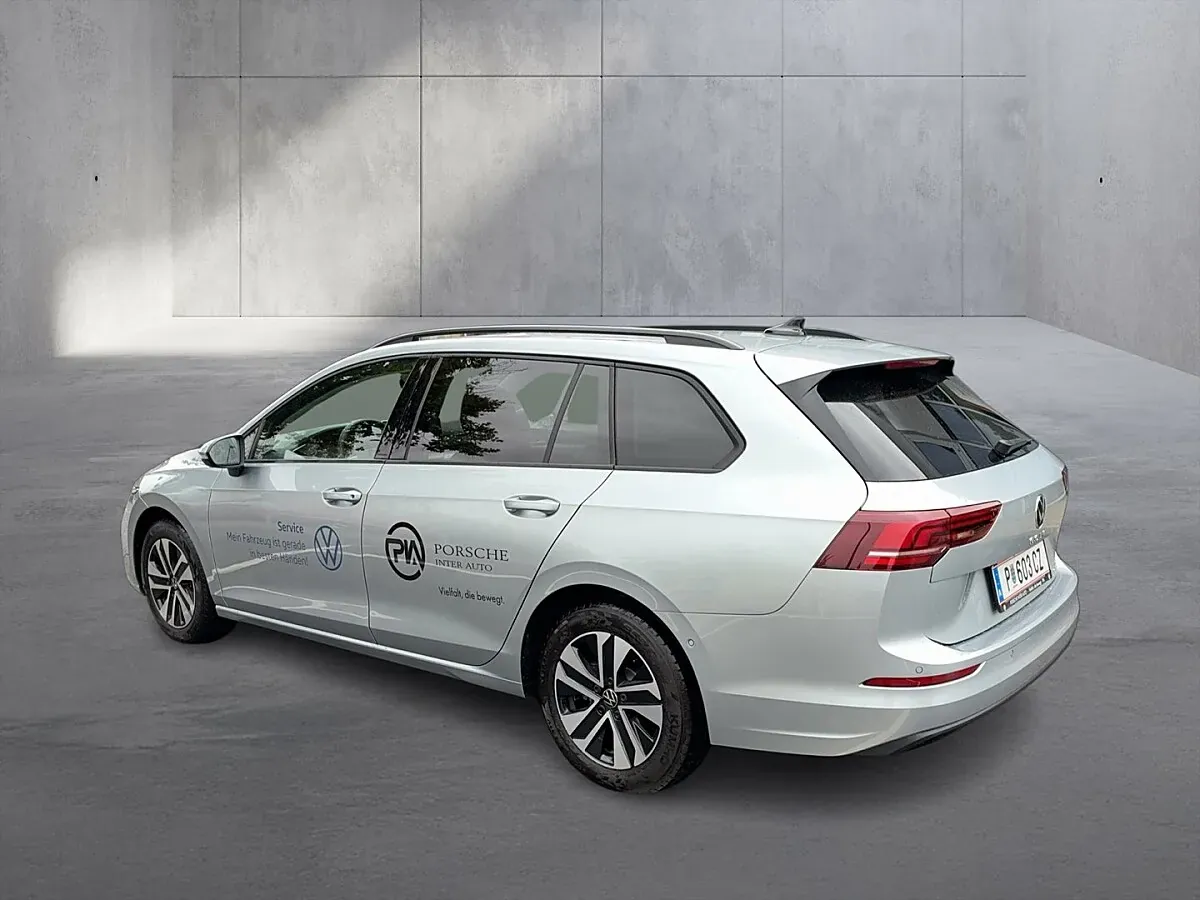 Volkswagen Golf 2026 photo 3
