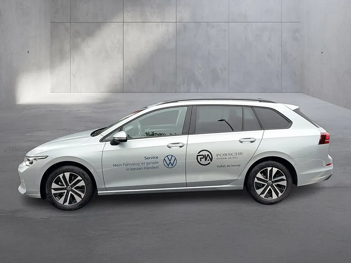 Volkswagen Golf 2026 photo 2