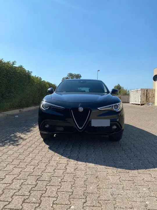 Alfa Romeo Stelvio 2017 photo 2