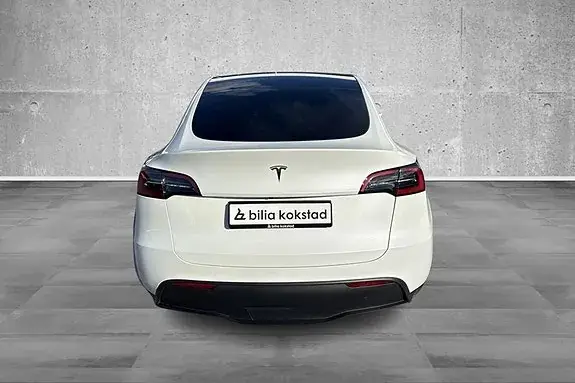 Tesla Model Y 2024 photo 4